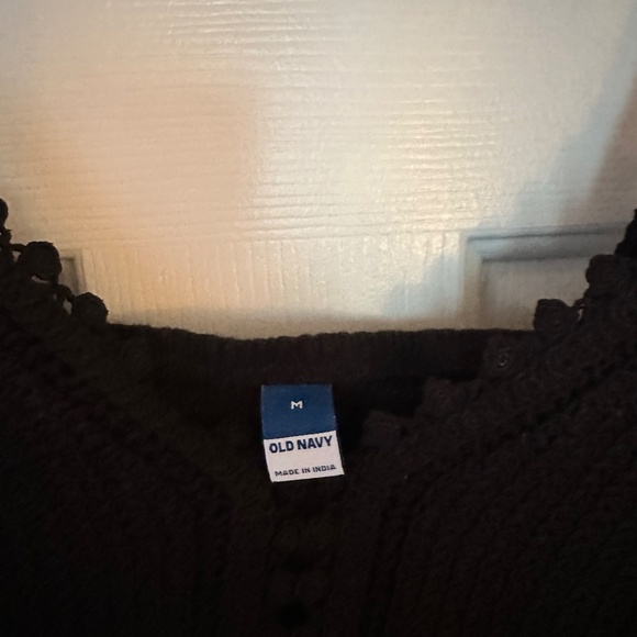 Old Navy Sleeveless Crochet Top - Picture 2 of 3